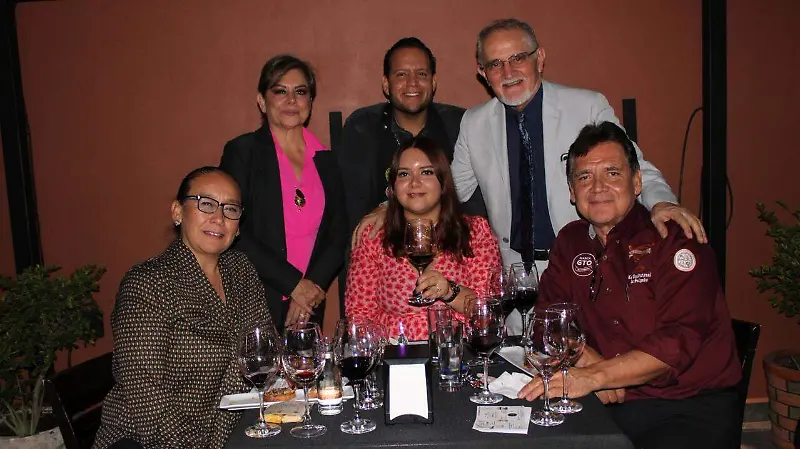 Los anfitriones dieron la bienvenida a los asistentes.